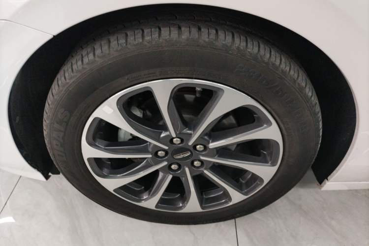 Used Lincoln Z 2022 iXiang Luxury Edition Left Front Wheel Hub