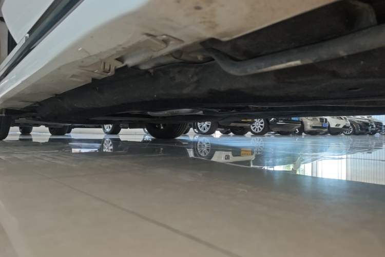 Used Lincoln Z 2022 iEnjoy Prestige Edition Left Side Sill