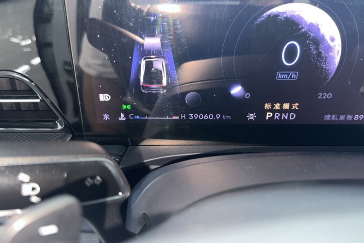 Used Lincoln Z 2022 iKoo Deluxe Edition Odometer Close Up