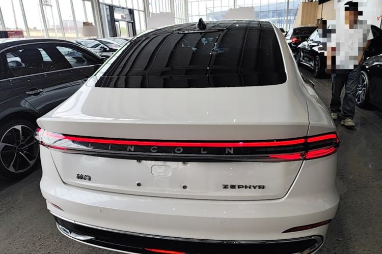 Used Lincoln Z 2022 iEnjoy Luxury Edition Rear