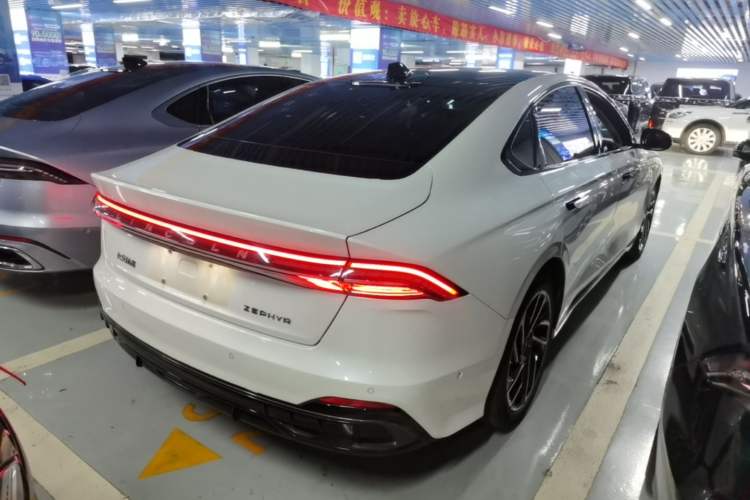 Used Lincoln Z 2022 iKoo Luxury Edition Rear Right 45 Deg