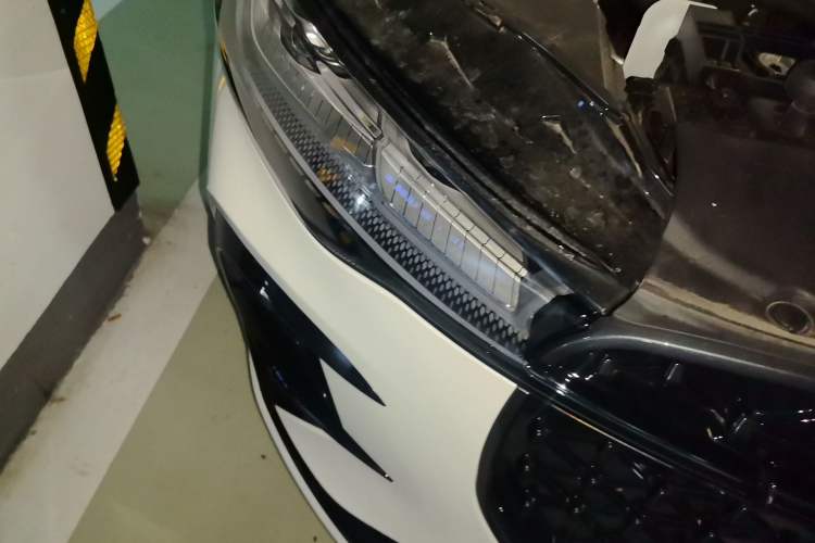 Used Lincoln Z 2022 iCool Luxury Edition Right Front Headlight