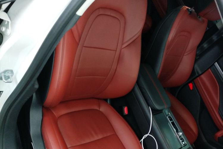 Used Lincoln Z 2022 iXiang Luxury Edition Right Front Seat