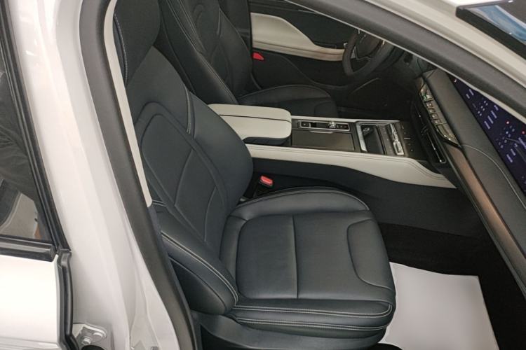 Used Lincoln Z 2022 iKoo Luxury Edition Right Front Seat