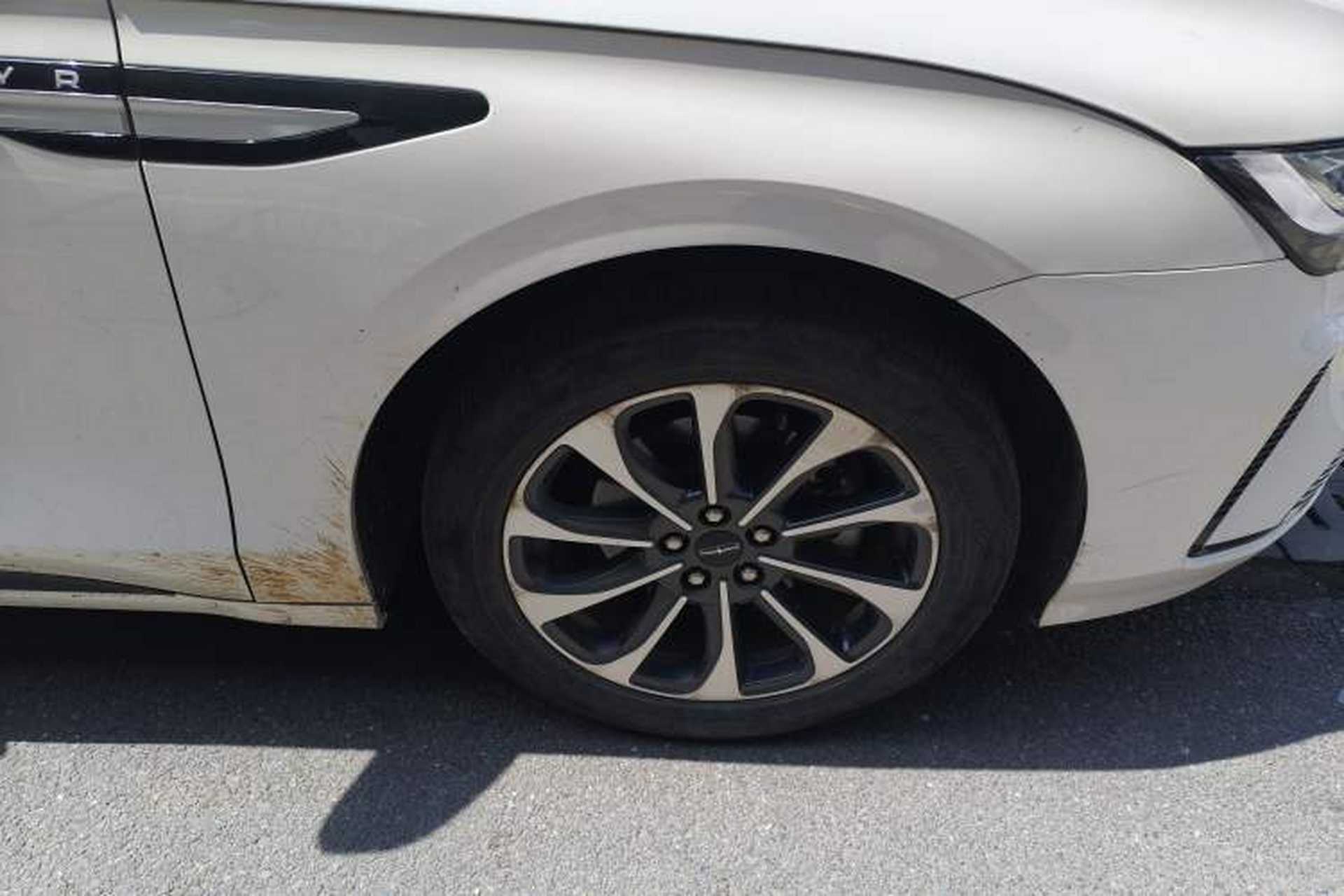 Used Lincoln Z 2022 iXiang Luxury Edition Right Front Wheel Hub