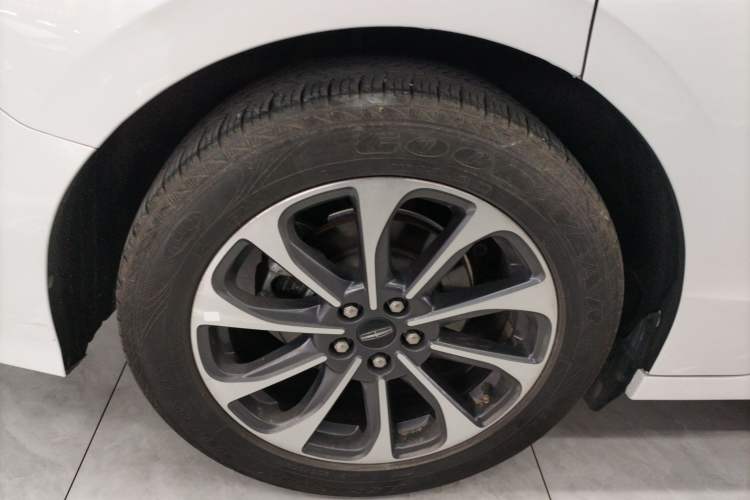 Used Lincoln Z 2022 iXiang Luxury Edition Right Rear Wheel Hub