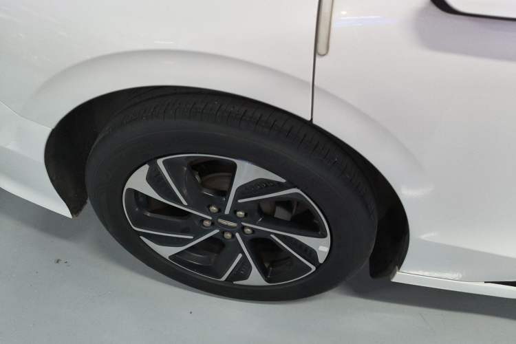 Used Lincoln Z 2022 Facelift iCool Deluxe Edition Right Rear Wheel Hub