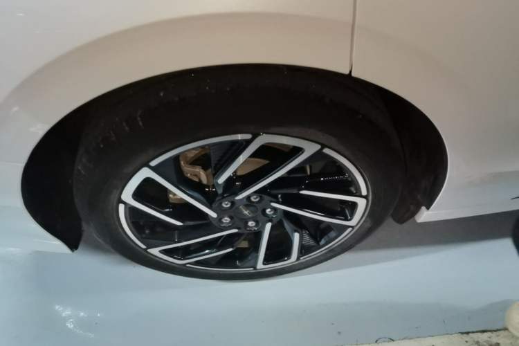 Used Lincoln Z 2022 iKoo Luxury Edition Right Rear Wheel Hub