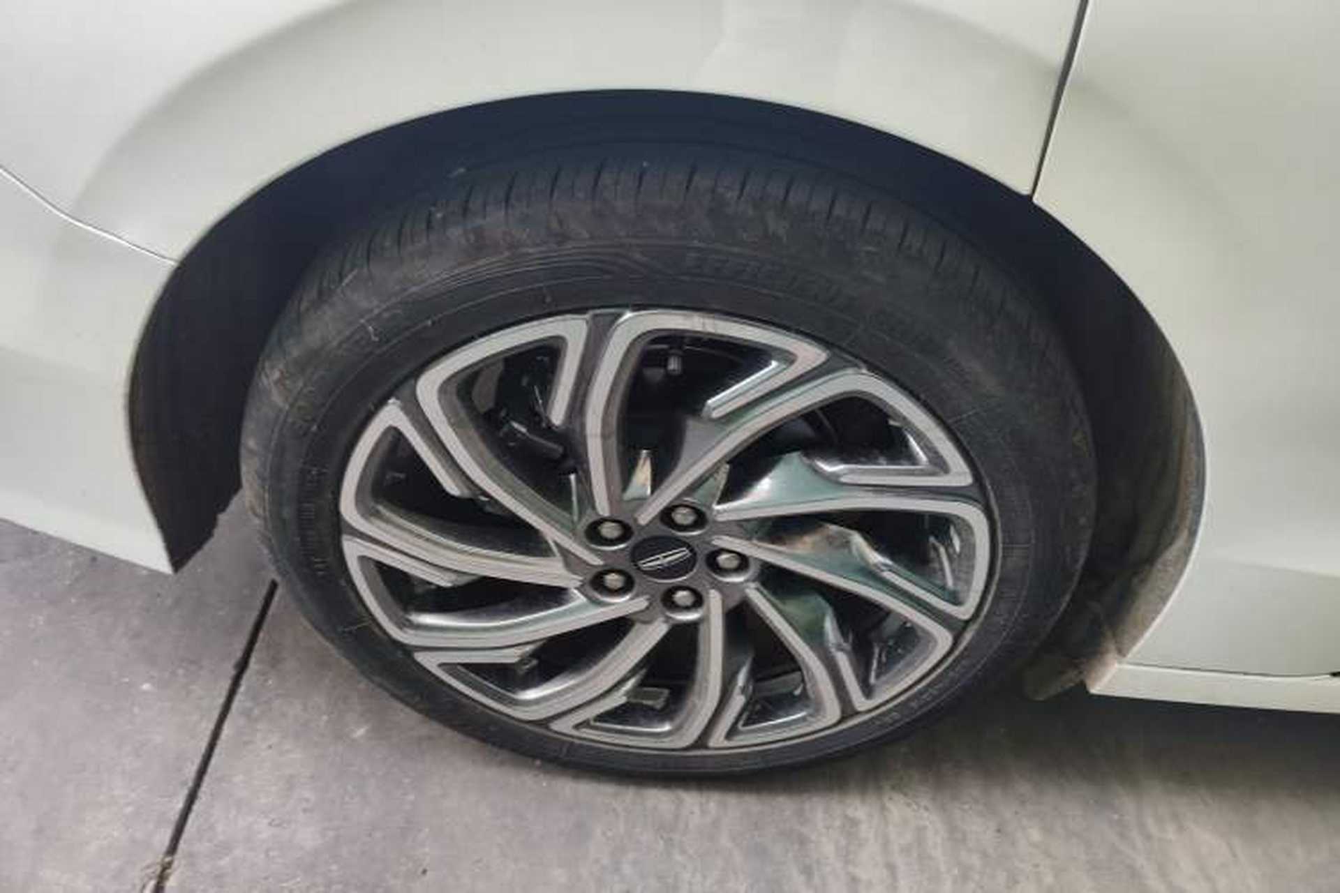 Used Lincoln Z 2022 Facelift iEnjoy Luxury Edition Right Rear Wheel Hub