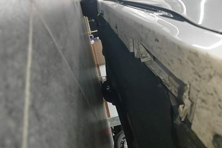 Used Lincoln Z 2022 Facelift iEnjoy Luxury Edition Right Side Sill