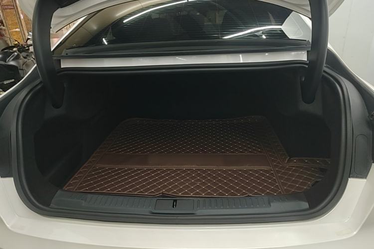 Used Lincoln Z 2022 Facelift iEnjoy Luxury Edition Trunk