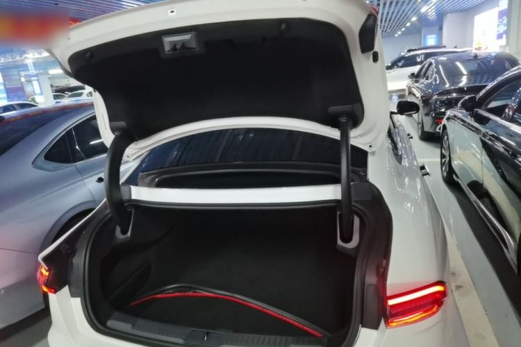 Used Lincoln Z 2022 iKoo Luxury Edition Trunk