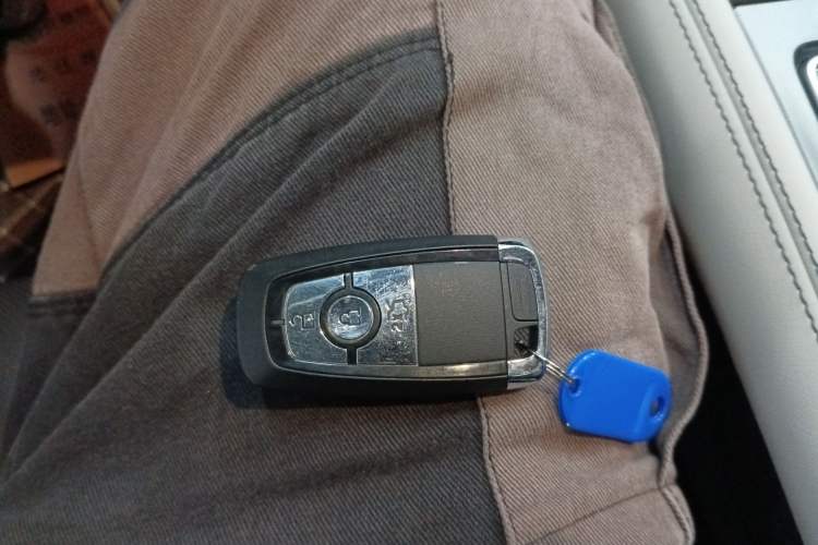 Used Lincoln Z 2022 iKoo Luxury Edition Vehicle Key
