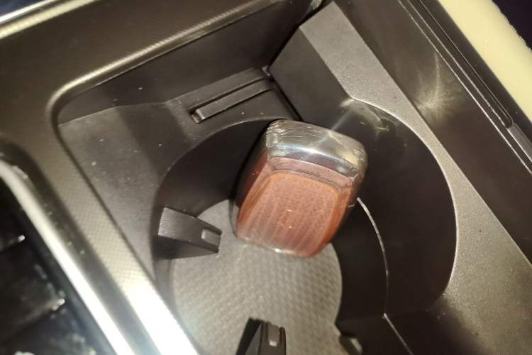 Used Lincoln Z 2022 iCool Luxury Edition Vehicle Key