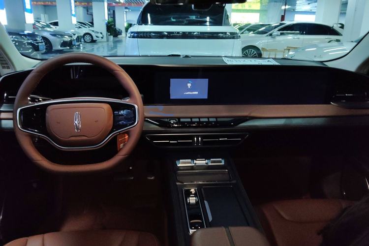 Used Lincoln Z 2024 2.0T Two-Wheel Drive Luxury Hybrid Version Center Console