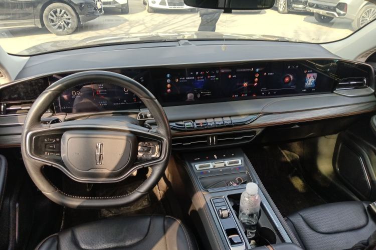 Used Lincoln Z 2024 2.0T Prestige Edition Center Console