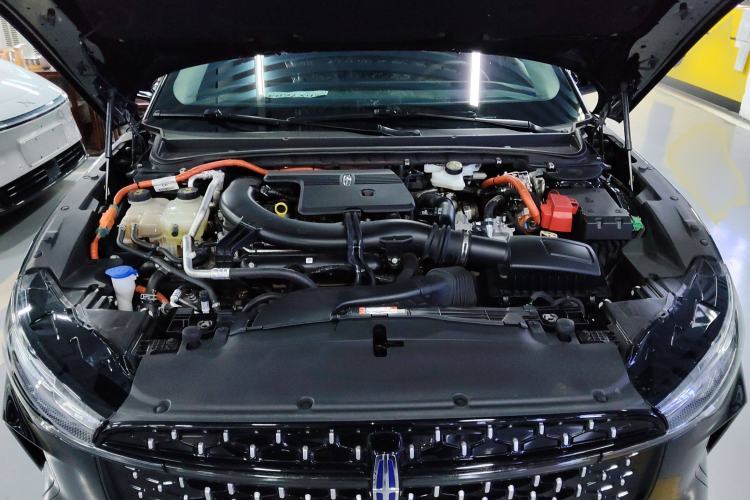 Used Lincoln Z 2024 2.0T Two-Wheel Drive Luxury Hybrid Version Engine Bay