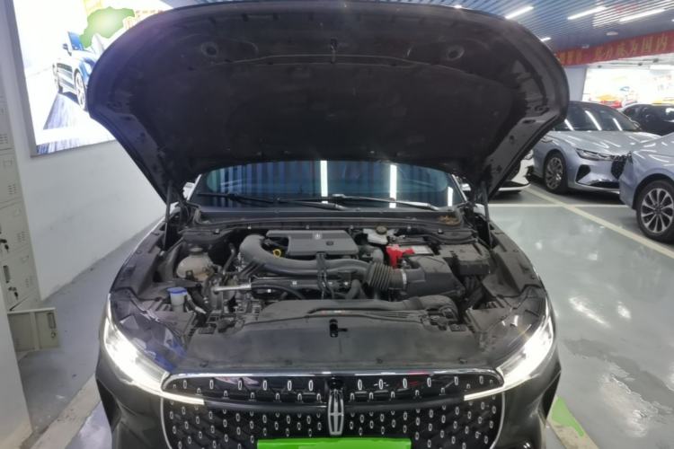 Used Lincoln Z 2024 2.0T Prestige Edition Engine Bay