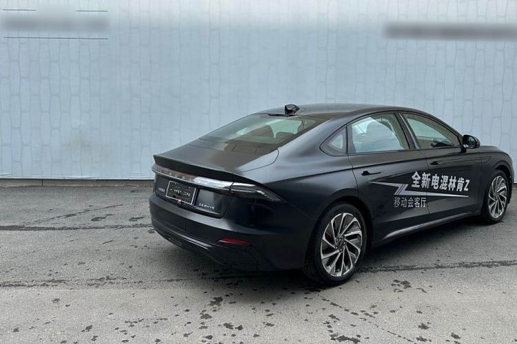 Used Lincoln Z 2024 2.0T Two-Wheel Drive Prestige Hybrid Version Exterior 3