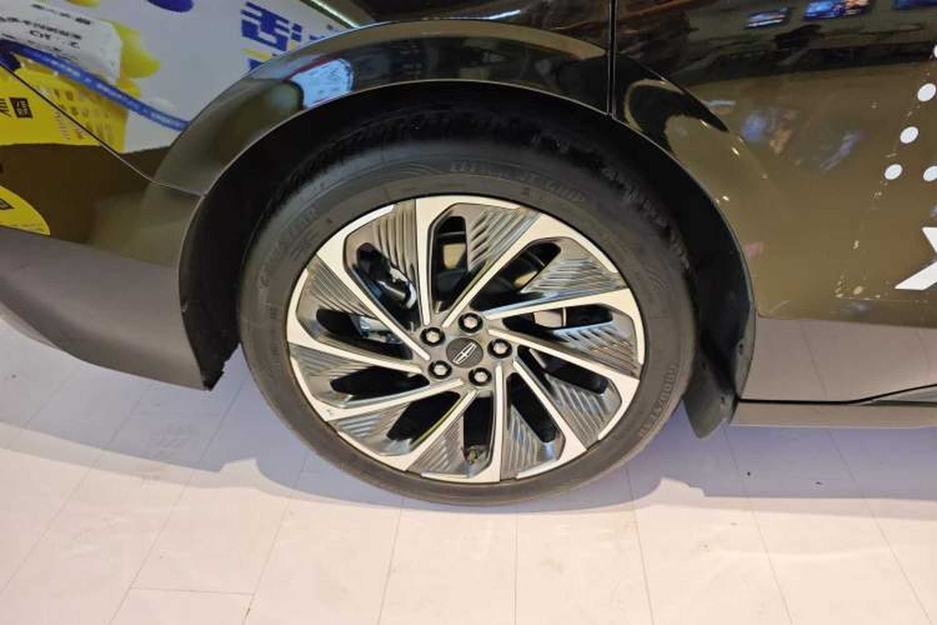 Used Lincoln Z 2024 2.0T Two-Wheel Drive Luxury Hybrid Version Exterior 5