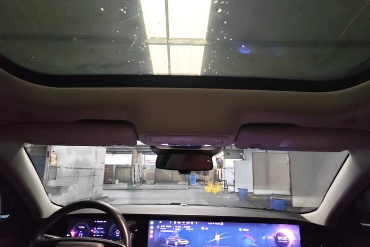 Used Lincoln Z 2024 2.0T Prestige Edition Headliner