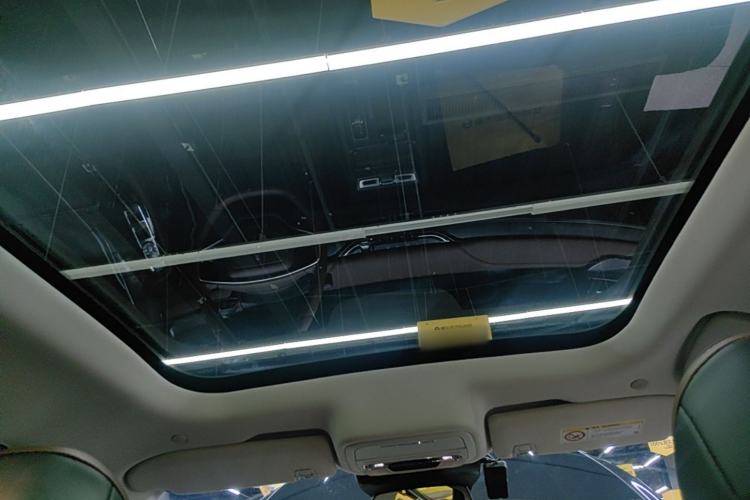 Used Lincoln Z 2024 2.0T Two-Wheel Drive Luxury Hybrid Version Headliner