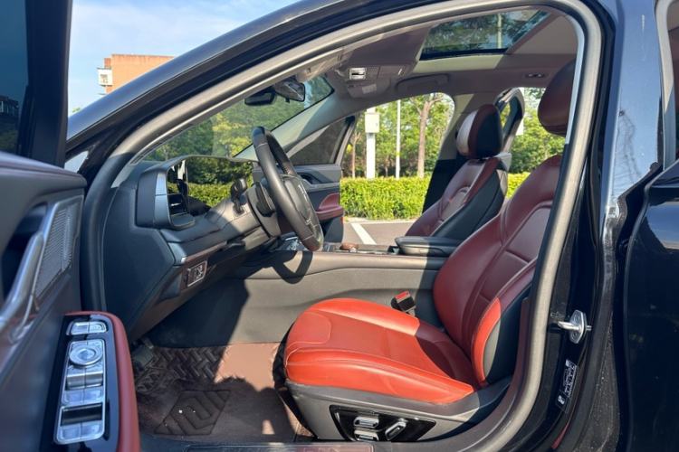 Used Lincoln Z 2024 2.0T Prestige Edition Interior 2