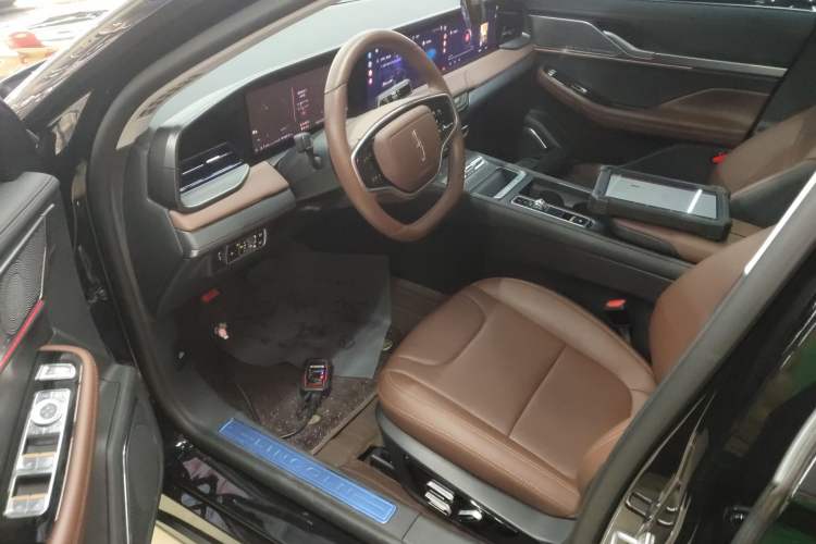 Used Lincoln Z 2024 2.0T Two-Wheel Drive Luxury Hybrid Version Interior 3