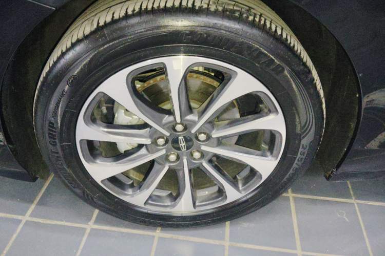 Used Lincoln Z 2024 2.0T Prestige Edition Left Front Wheel Hub