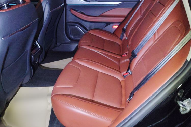 Used Lincoln Z 2024 2.0T Prestige Edition Left Rear Seat