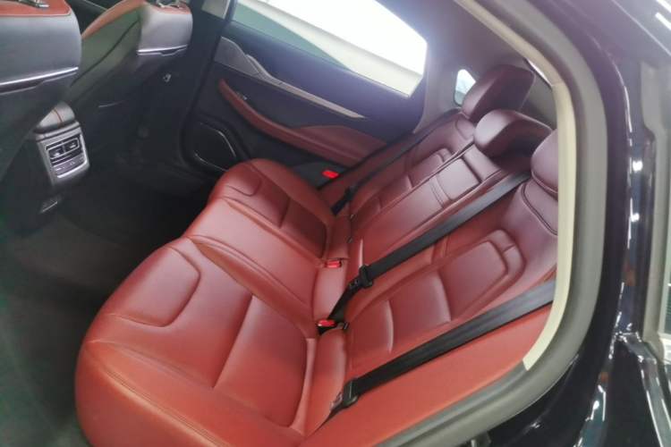 Used Lincoln Z 2024 2.0T Prestige Edition Left Rear Seat
