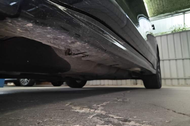 Used Lincoln Z 2024 2.0T Prestige Edition Left Side Sill