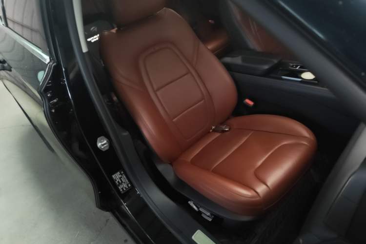 Used Lincoln Z 2024 2.0T Prestige Edition Right Front Seat