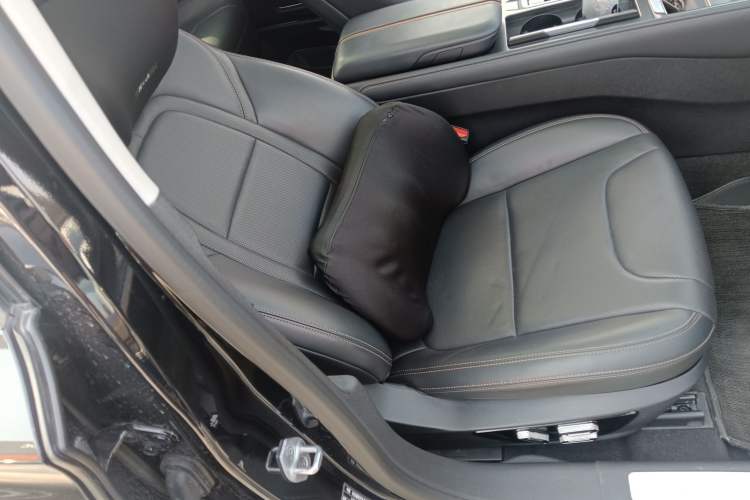 Used Lincoln Z 2024 2.0T Prestige Edition Right Front Seat