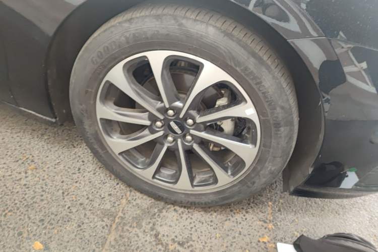 Used Lincoln Z 2024 2.0T Prestige Edition Right Front Wheel Hub