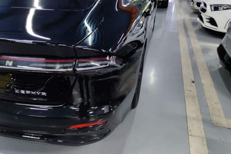 Used Lincoln Z 2024 2.0T Two-Wheel Drive Luxury Hybrid Version Right Rear Taillight
