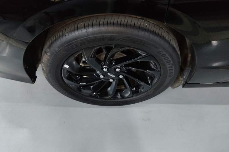 Used Lincoln Z 2024 2.0T Two-Wheel Drive Luxury Hybrid Version Right Rear Wheel Hub