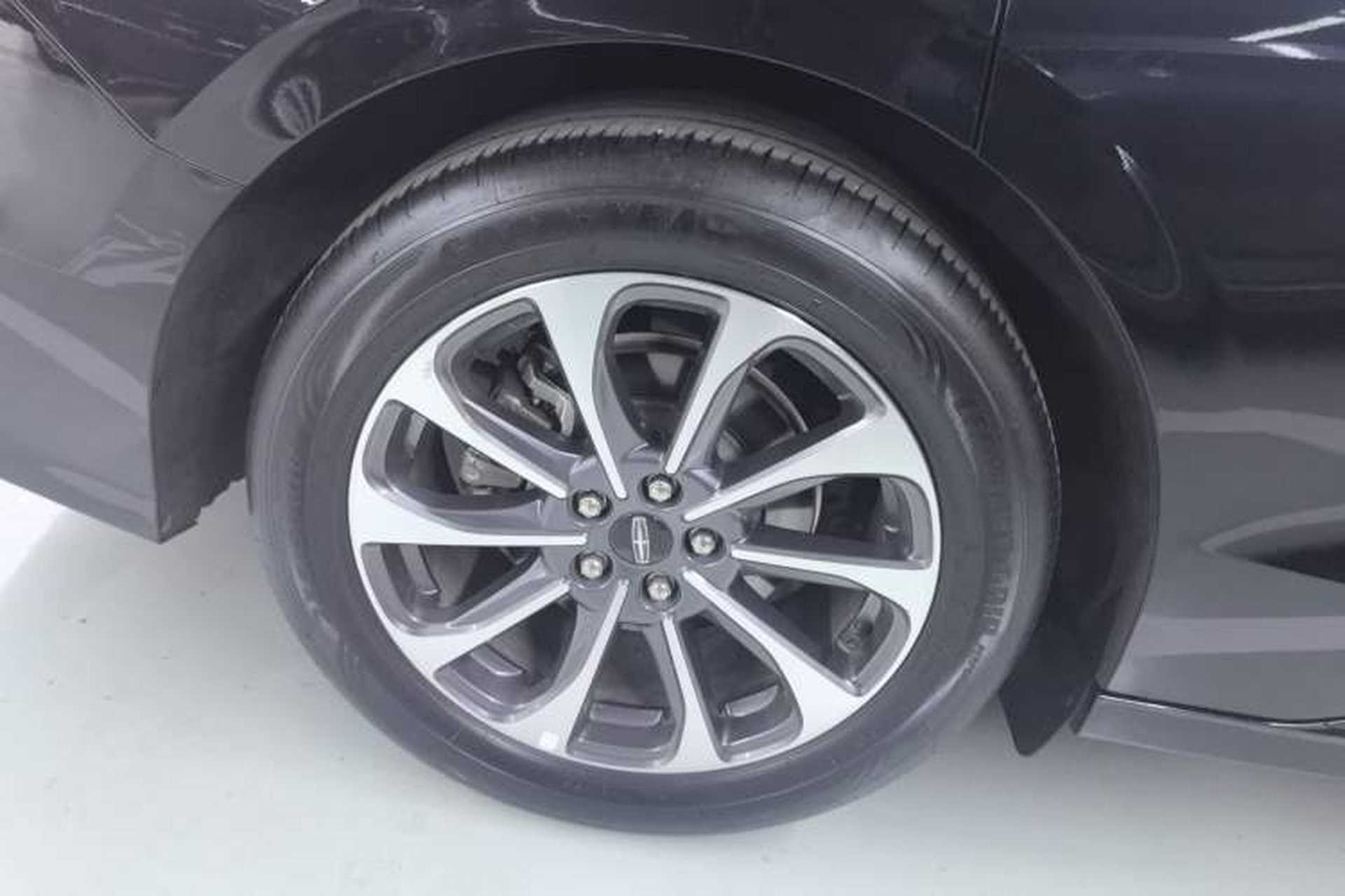 Used Lincoln Z 2024 2.0T Prestige Edition Right Rear Wheel Hub