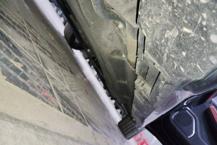 Used Lincoln Z 2024 2.0T Prestige Edition Right Side Sill