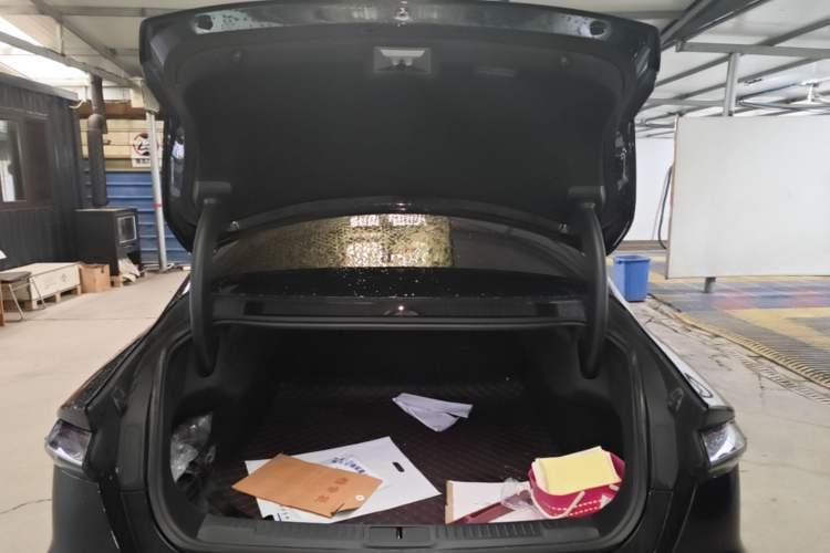 Used Lincoln Z 2024 2.0T Prestige Edition Trunk