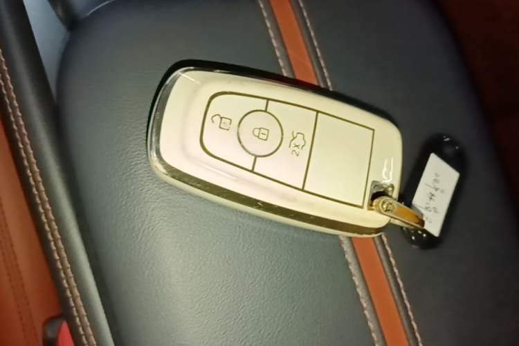 Used Lincoln Z 2024 2.0T Prestige Edition Vehicle Key