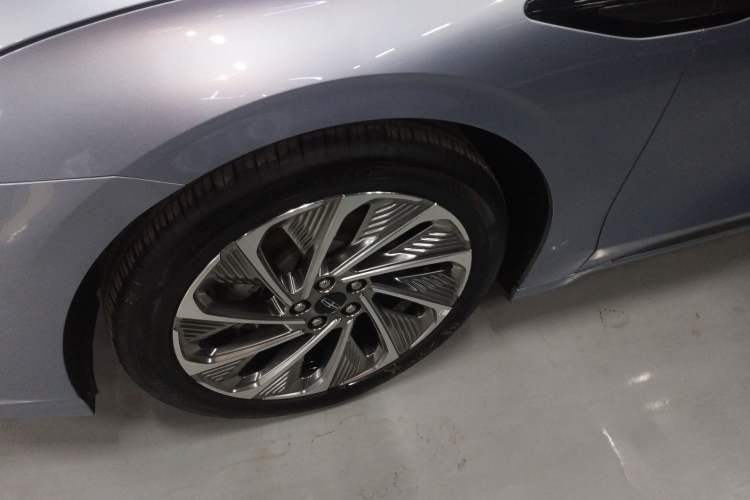 Used Lincoln Z 2024 2.0T Two-Wheel Drive Luxury Hybrid Version Exterior 4