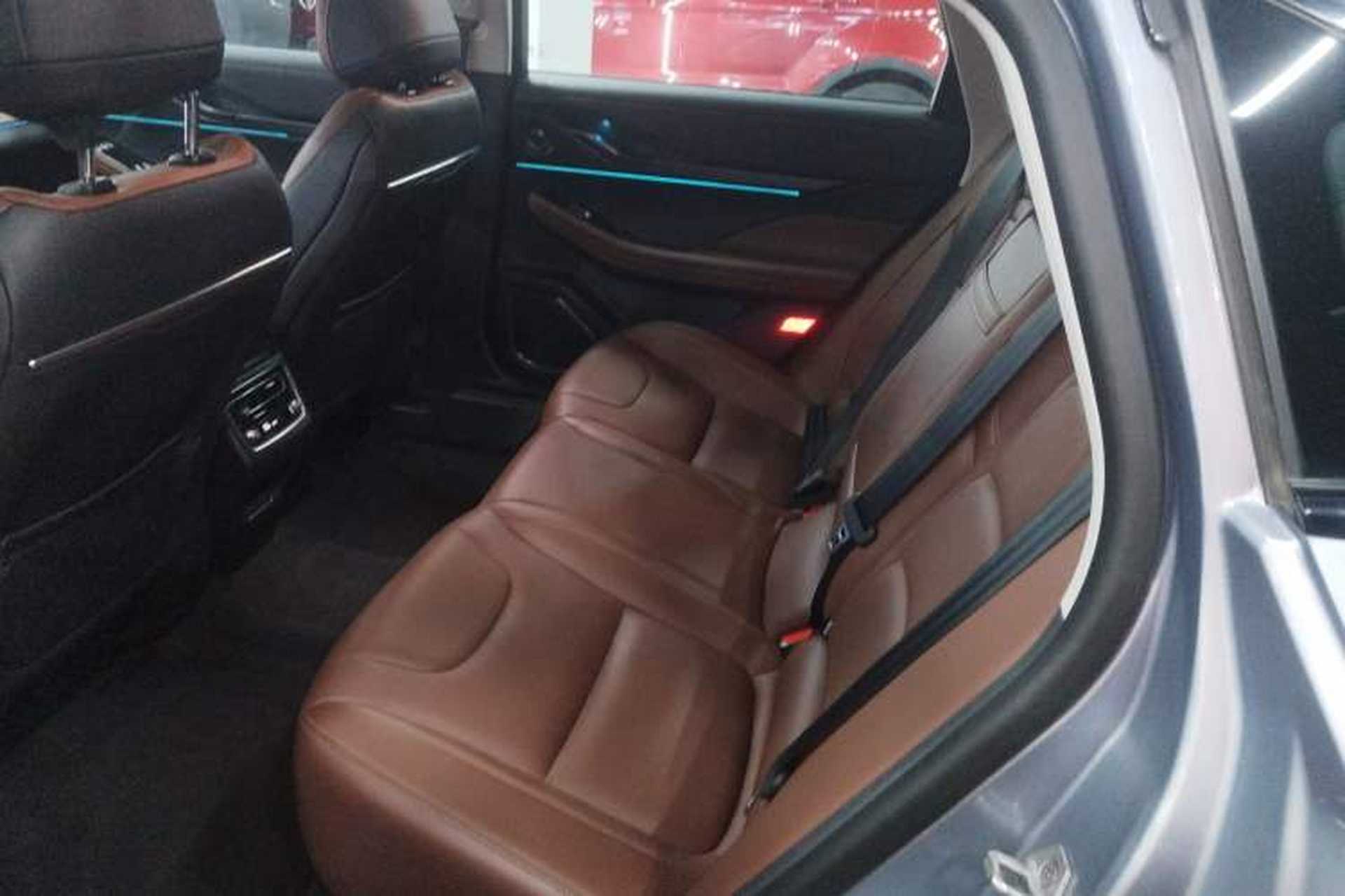Used Lincoln Z 2024 2.0T Two-Wheel Drive Luxury Hybrid Version Left Rear Seat