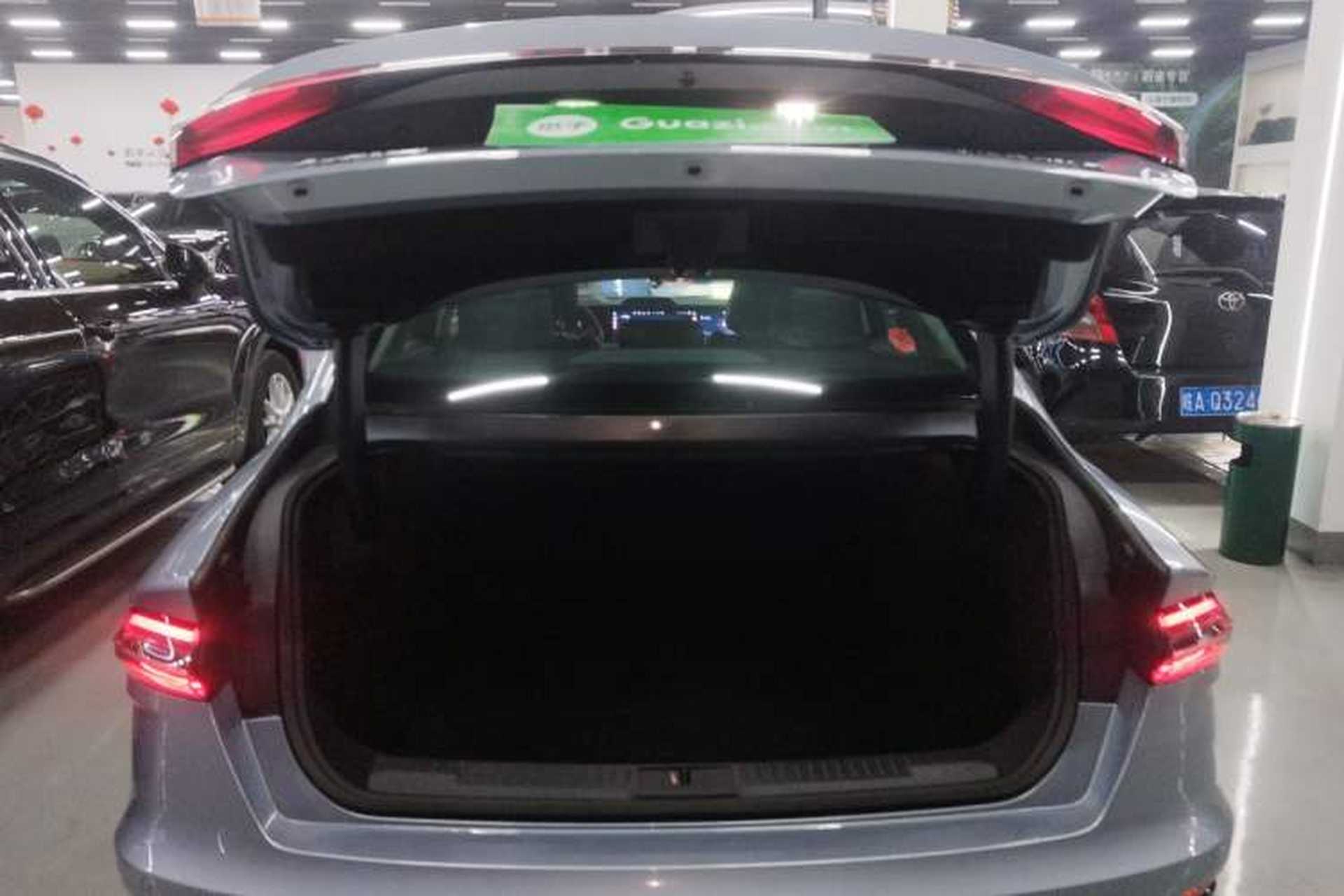Used Lincoln Z 2024 2.0T Two-Wheel Drive Luxury Hybrid Version Trunk