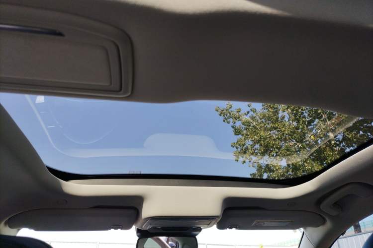 Used Lincoln Z 2024 2.0T Two-Wheel Drive Prestige Hybrid Version Headliner