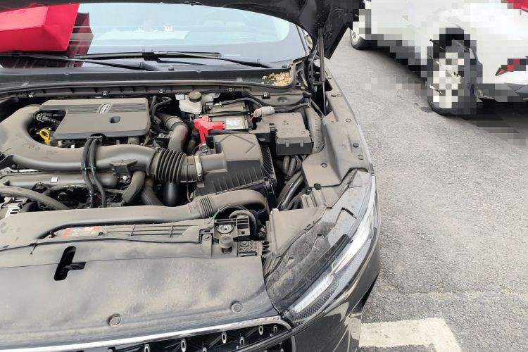 Used Lincoln Z 2024 2.0T Prestige Edition Engine Bay Left