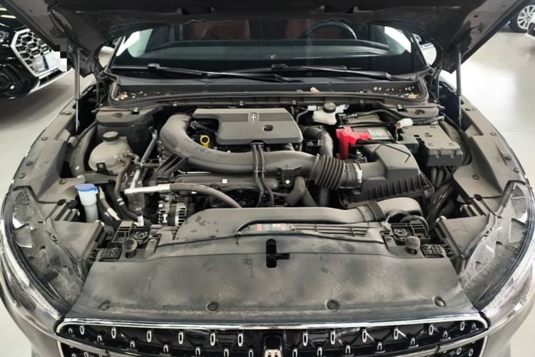 Used Lincoln Z 2024 2.0T Prestige Edition Engine Bay