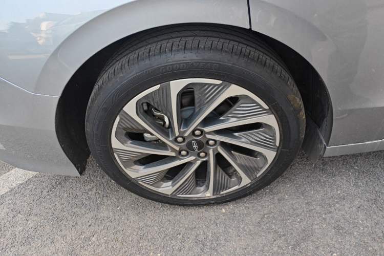 Used Lincoln Z 2024 2.0T Two-Wheel Drive Luxury Hybrid Version Exterior 8