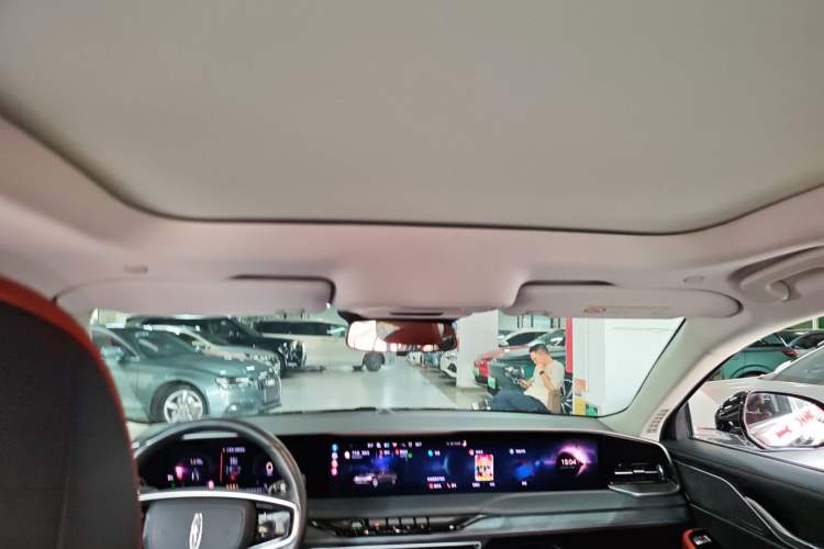 Used Lincoln Z 2024 2.0T Prestige Edition Headliner