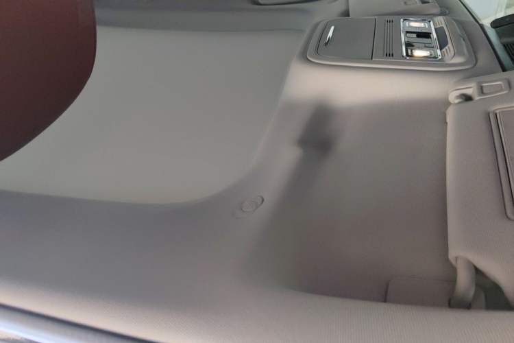 Used Lincoln Z 2024 2.0T Prestige Edition Headliner